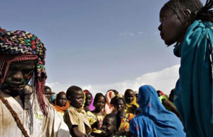 وفد شئون اللاجئين بالسودان يتوجه لتشاد لبحث عودة لاجئى دارفور
