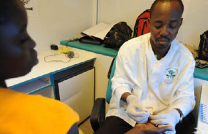 تراجع استخدام الواقى الذكرى فى أفريقيا يساهم فى انتشار "الإيدز"