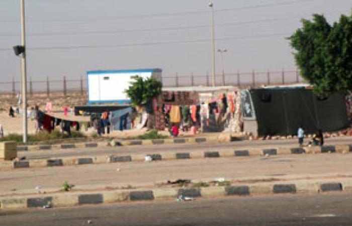 شيخ السائقين: مجهولون استوقفونا فى طريقنا من ليبيا لمصر