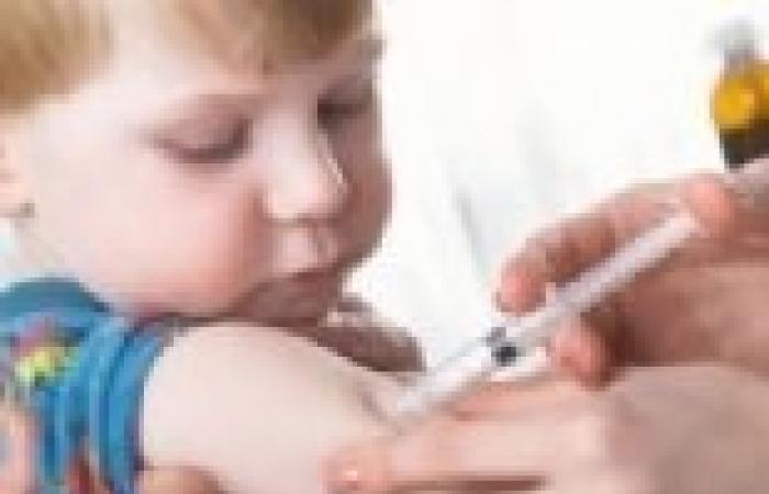 "الصحة": 980 مصابا بـ"النكافية".. ونحذر من تناول التطعيمات خلال فترة الإصابة