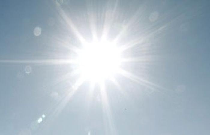 التعرض للشمس إحدى طرق العلاج للتخلص من النخالة البيضاء