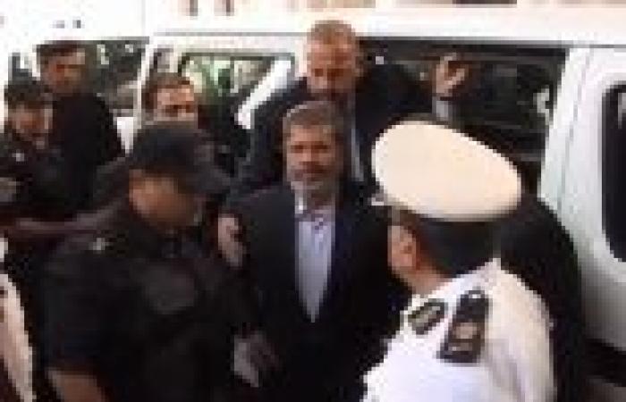 عاجل| دينا رامز: أنباء عن عدم ذهاب مرسي للمحاكمة اليوم