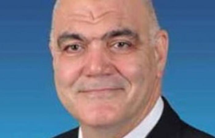 رئيس جامعة الإسكندرية: سأقول للدستور "نعم" ولا امتحانات يومى الاستفتاء