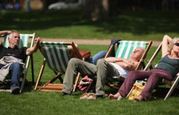 بحث: قلة التعرض للشمس أخطر من السمنة فى رفع خطر الإصابة بالسكر