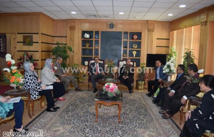 بالصور.. وفد المجلس الأعلى للصيدلة بماليزيا يزور جامعة المنصورة