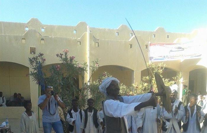 القوات المسلحة والقبائل تحتفل بعيد تحرير سيناء داخل مدرسة بحلايب