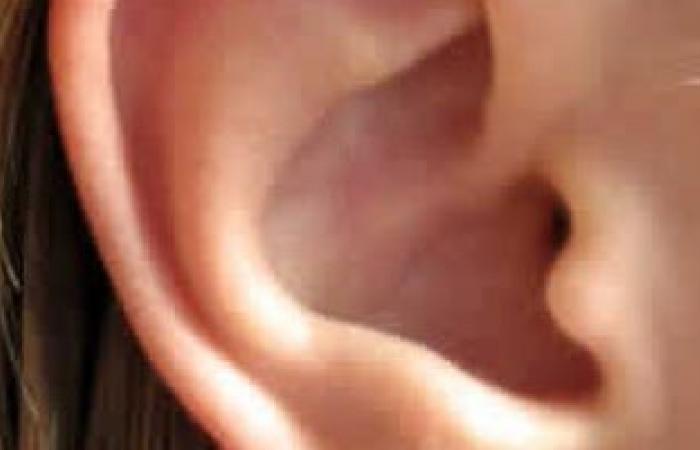أعراض وأسباب التهاب غضاريف صوان الأذن وطرق علاجه