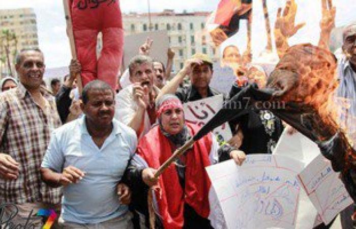 موجز المحافظات.. متظاهرو القائد إبراهيم بالإسكندرية يطالبون بإعدام "مرسى"