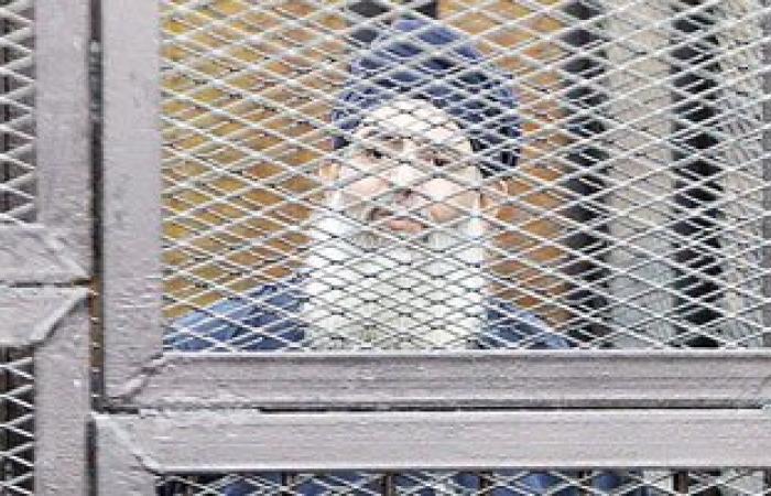 دفاع حازم أبو إسماعيل:  ترحيله إلى سجن العقرب وإيداعه زنزانة انفرادية