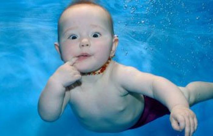 5 نصائح للحفاظ على جلد طفلك فى الصيف أثناء تمارين السباحة