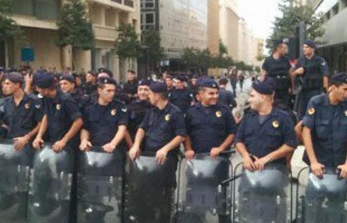 المضربون عن الطعام أمام وزارة البيئة اللبنانية ينهون إضرابهم