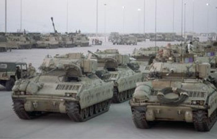 دبابات ومدرعات من التحالف لدعم عمليات فك الحصار عن مدينة تعز اليمنية