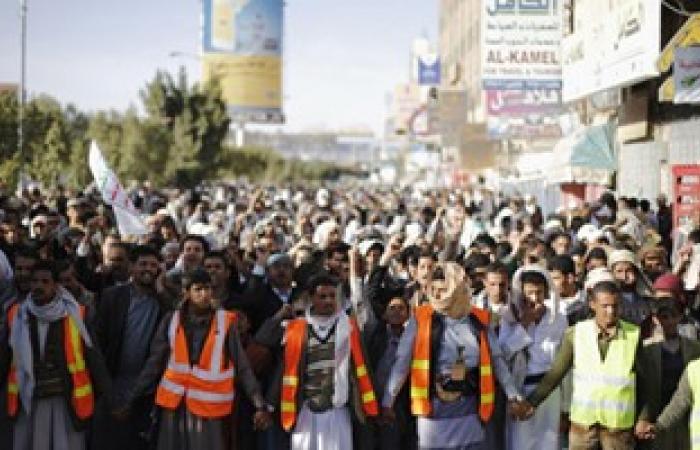 الحوثيون يفجرون جسورا لاعاقة تقدم القوات الموالية للرئيس اليمنى فى تعز
