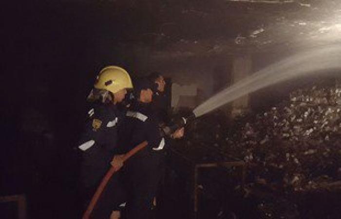 السيطرة على حريق بمخلفات كاوتش بجوار مصنع تيل فرامل فى 6 أكتوبر