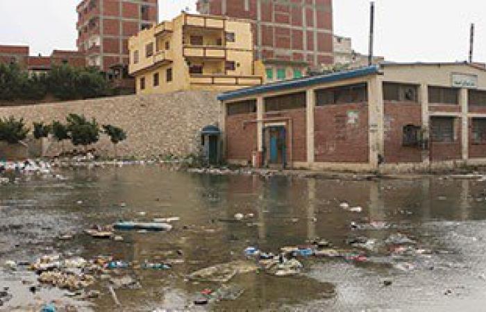 أهالى مساكن الصينية بالإسكندرية يستغيثون بسبب ارتفاع منسوب مياه الصرف والأمطار