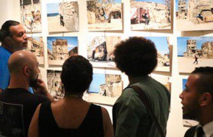 قنصل فرنسا بالإسكندرية يفتتح معرض صور بالمعهد الثقافى