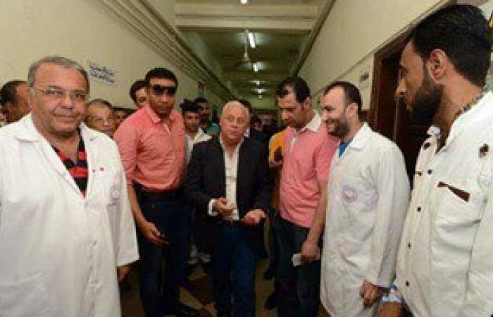 بالصور.. محافظ بورسعيد يتفقد المستشفى العام للوقوف على مستوى الخدمات