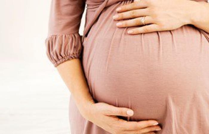 استشارى كبد: سمنة المرأة تعرضها للإصابة بالكبد الدهنى أثناء الحمل