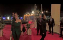 مهرجان القاهرة السينمائي -  أناقة " منى زكي " وكوميديا " أحمد حلمي" تخطف الأنظار على الريد كاربت