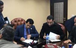 النائب أحمد على يلتقى وزير الشباب والرياضة لإنهاء أزمة ملاعب المرج وبركة الحاج