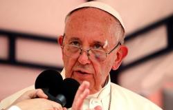 قطر تطلب وساطة بابا الفاتيكان لدى الإمارات بشأن الأزمة الخليجية