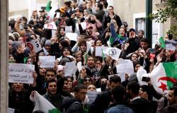 الجزائر... اشتعال حماس المتظاهرين بوصول جميلة بوحريد وانتشار أمني كثيف