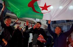 رد فعل الشارع الجزائري على قرارات بوتفليقة (فيديو)