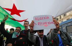 عمال في حقل غاز جزائري ينظمون احتجاجا محدودا