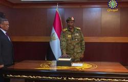 أول قرار من الرئيس الجديد للمجلس الانتقالي في السودان بعد أدائه اليمين