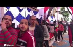 الاستفتاء|بأعلام مصر سيدات "يرقصن" أمام إحدى لجان وسط البلد