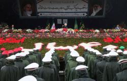 استدعاء 12 وزيرا إيرانيا بينهم وزيري الخارجية والدفاع
