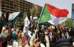 المجلس العسكري السوداني: شقيق عُمر البشير هرب إلى تركيا