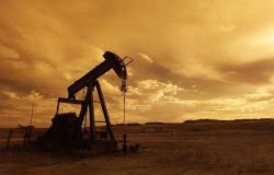 محدث.. النفط يسجل أكبر هبوط أسبوعي بالعام الحالي بخسائر 7%