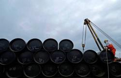 الكويت تتوقع توازن سوق النفط قبل نهاية 2019
