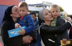 العراق يسلم تركيا أطفالها من "داعش"