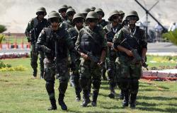 وزير الدفاع المصري يطالب القوات الخاصة بالحفاظ على أعلى معدلات الجاهزية والاستعداد القتالي