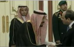 فيديو.. لحظة استقبال الملك سلمان للرئيس السيسى بمقر القمة الإسلامية
