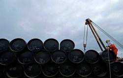 مخزونات النفط الأمريكية تتراجع 12.8 مليون برميل