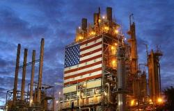 إنتاج النفط الأمريكي يتراجع 300 ألف برميل في 3 أسابيع