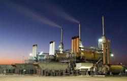 تقارير: اتفاق سعودي كويتي لاستئناف انتاج النفط من المنطقة المحايدة