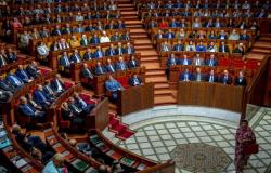 تعديل برلماني يطالب بتدريس أبناء الوزراء بالمدارس العمومية في المغرب