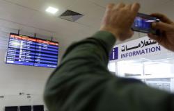 ليبيا: تشغيل مطار معيتيقة بعد قصف صاروخي أصاب اثنين وعطل الملاحة لساعات