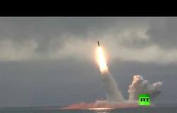 غواصات روسية تطلق صواريخ باليستية أصابت أهدافها بنجاح