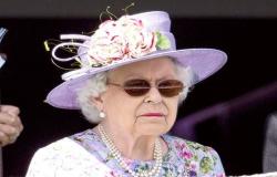 ملكة بريطانيا تقبل طلب جونسون بشأن تعليق البرلمان