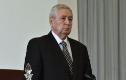 الرئيس الجزائري المؤقت يعتزم إعلان موعد الانتخابات الرئاسية مساء اليوم