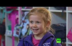 ملكة بريطانيا ترد دمية مفقودة لطفلة أسترالية