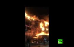 حريق هائل يندلع وسط عاصمة جمهورية الشيشان الروسية غروزني