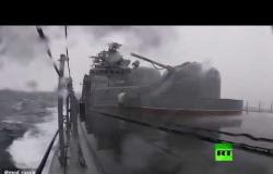 شاهد.. إطلاق صواريخ "كينجال" المضادة للسفن من سفن حربية روسية