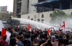  نائب عراقي: نشجع التظاهرات وندعمها... فرص بقاء الحكومة ضئيلة