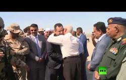 رئيس الوزراء اليمني وعدد من أعضاء حكومته يصلون إلى عدن